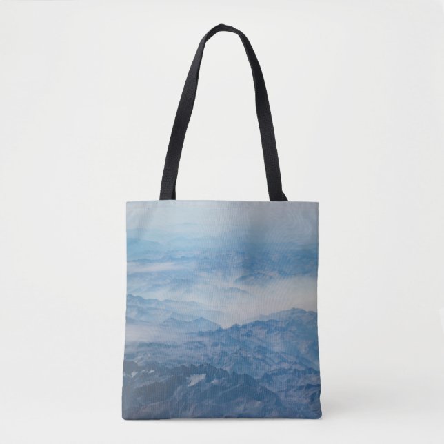 MOUNTAIN UNDER BLUE SKY AT DAYTIME TYGKASSE (Framsida)