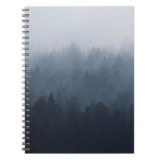 MOUNTAIN WITH SKOEST IN FOG ANTECKNINGSBOK