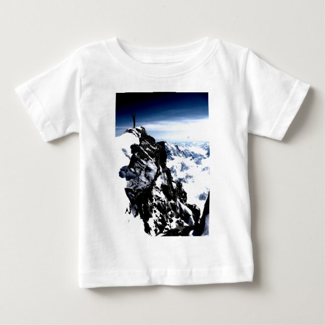 Mountaineer Achievement Snö Winter T Shirt (Framsida)