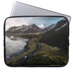 MOUNTAINER NÄRA KROPPEN VATTEN LAPTOP FODRAL