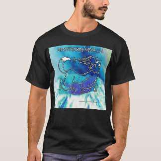 MountainFire Coyote som leder över blå Volcano T Shirt