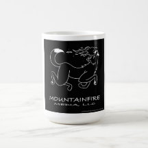 MountainFire Coyote White på svart Mugg