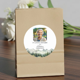 Mountains and Trees Celebration Of Life Funeral Runt Klistermärke