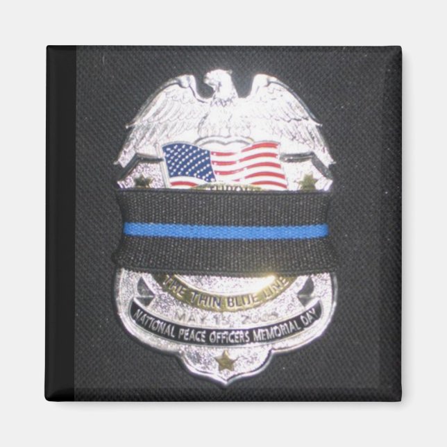 MOURNING BADGE LEO MAGNET (Framsidan)