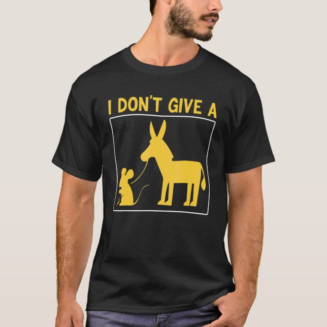 mouse walking a donkey i don't give rats 1 t shirt (Framsida)