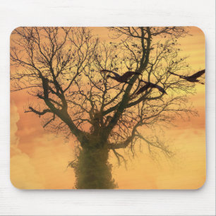 Mousepad Twisted Autumn Träd vid solnedgång Musmatta