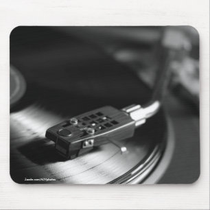 MousePad: Vinyl Record på ett Turntable. Vintage Musmatta