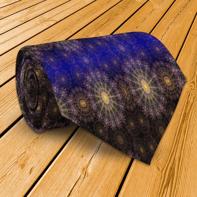 Mousserande blomkonst i den klara natten himlar slips (Skapare uppladdad)
