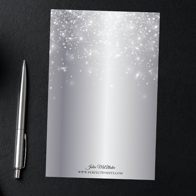 Mousserande Ljus på Elegant Chic Silver Metallic Brevpapper (Skapare uppladdad)