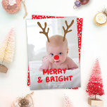 MOVABLE/EDITABLE Antlers Red Nose Photo Jul Julkort<br><div class="desc">**DESIGN TIP: Klicka på "Redigera med Design Verktyg" om du vill flytta/ändra storlek på inslagen. Om du behöver mer än en uppsättning kan du enkelt kopiera/klistra in och sedan flytta dig efter behov.** helgdag av roligten innehåller ett foto med rött näsa och kantler som både är rörliga och kan anpassas...</div>