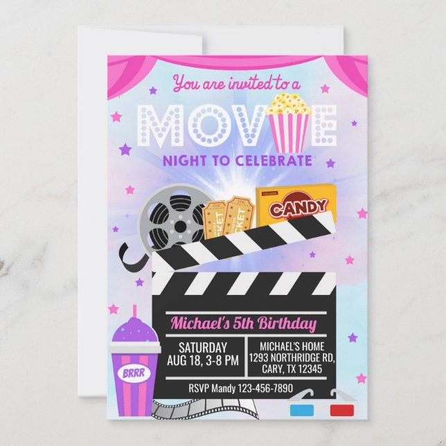 Movie night Girl-födelsedagsinbjudan. Inbjudningar (Framsida)