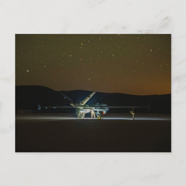 MQ-9-rabatt på natten Vykort (Framsida)