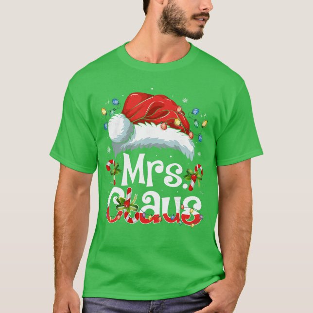 Mr and Mrs Claus Couples Matching Christmas Pajama T Shirt (Framsida)