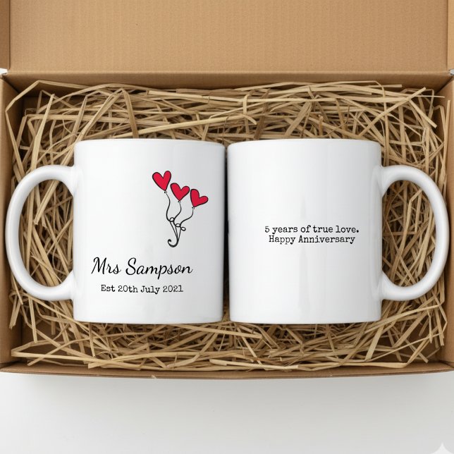 Mr And Mrs Mugs 5th Wedding Anniversary Keepsake Kaffemugg (two mugs on straw in a box)