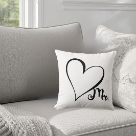Mr. Black Heart Throw Pillow Kudde