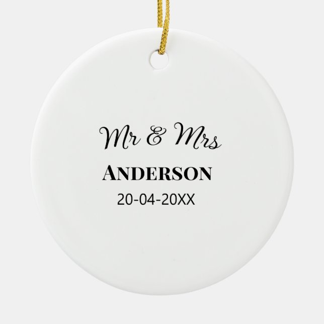 Mr & Mrs add family namn date year bröllopsförmån  Julgransprydnad Keramik (Framsidan)