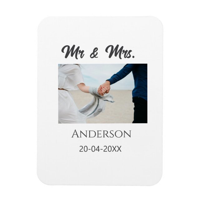 Mr & Mrs add family namn date year bröllopsförmån  Magnet (Vertikal)