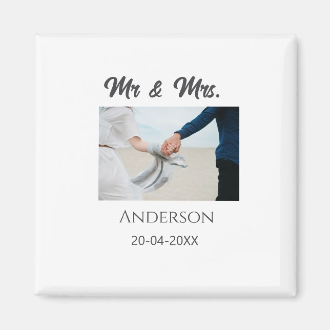 Mr & Mrs add family namn date year bröllopsförmån  Magnet (Framsidan)