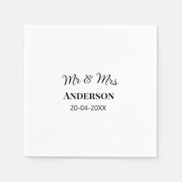 Mr & Mrs add family namn date year bröllopsförmån  Pappersservett