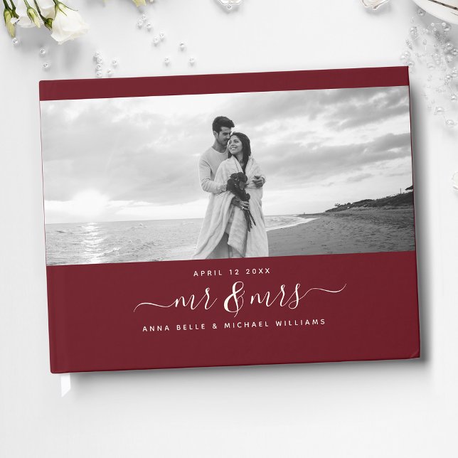Mr & Mrs Elegant Script Burgundy Photo Bröllop Gästböcker (Skapare uppladdad)