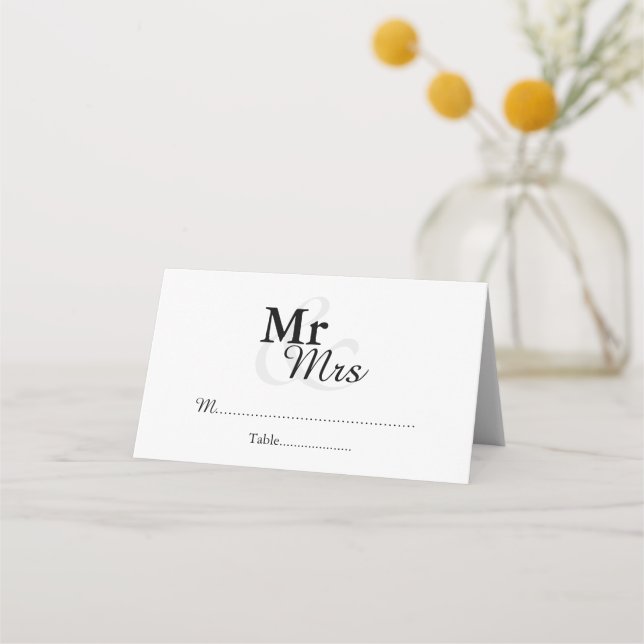 Mr&Mrs Enkel Elegant Bröllop Placeringskort (Framsida)