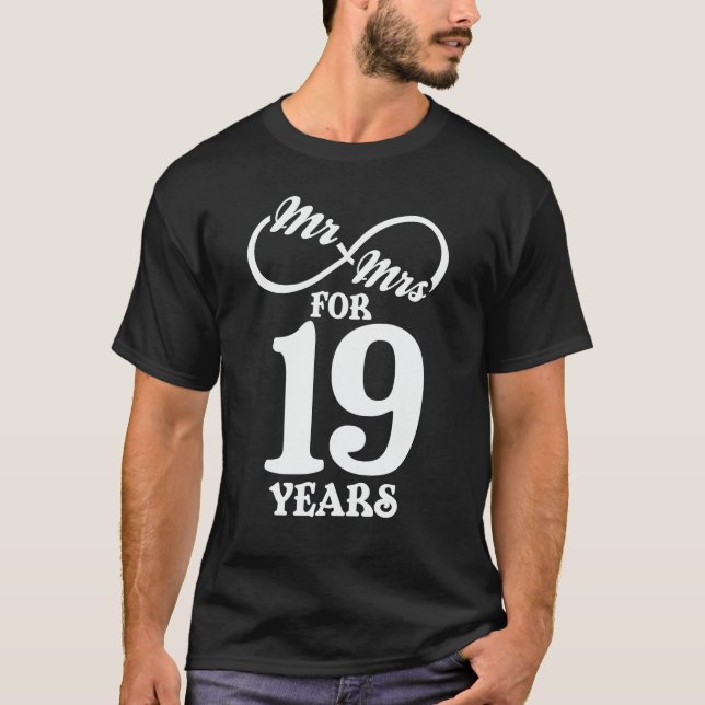 Mr. & Mrs i 19 år 19:e Bröllop-årsdagen T Shirt (Framsida)
