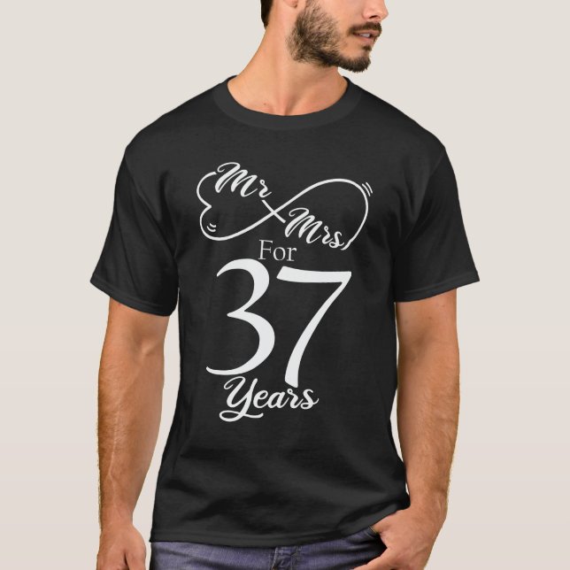 Mr. & Mrs i 37 år, 37:e Bröllop-årsdagen T Shirt (Framsida)