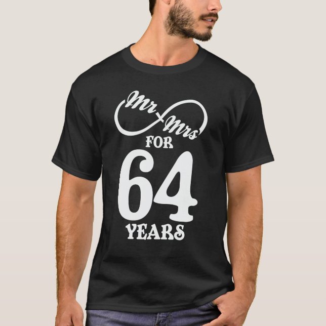 Mr. & Mrs i 64 år 64 Bröllop-årsdagen T Shirt (Framsida)
