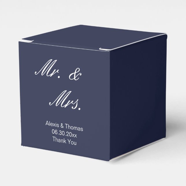 Mr. & Mrs in White Script Midnight Blue Bröllop Presentaskar (Framsidan Sidan)