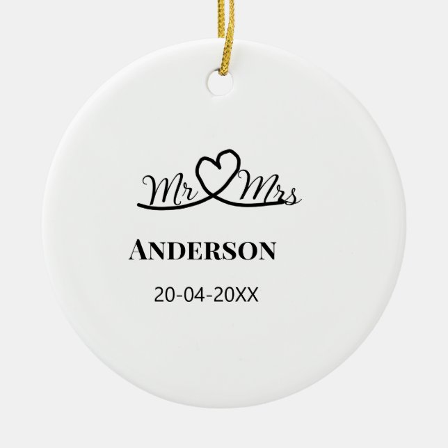 Mr & Mrs lägg till efternamn datum år bröllopsgåva Julgransprydnad Keramik (Framsidan)