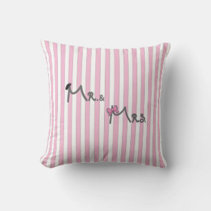 Mr. & Mrs. - rosa rand Pillow bride/groom Kudde