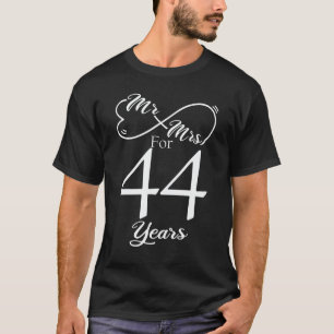 Mr. & Mrs under 44 år 44 Bröllop-årsdagen T Shirt