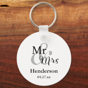 Mr & mrs Wedding Favor Nyckelrings with Namn & Dat Nyckelring