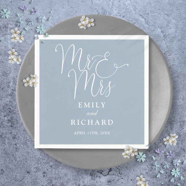 Mr och Mrs Script Elegant Dusty Blue Bröllop Pappersservett (Mr And Mrs Script Elegant Dusty Blue Wedding Napkins)
