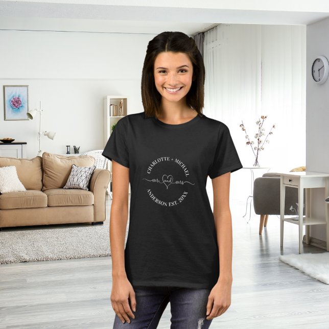 Mrs Mrs Black white Newlyweds namn T Shirt (Skapare uppladdad)