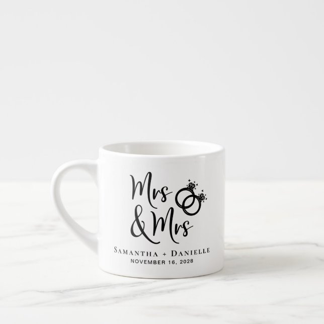 Mrs & Mrs Lesbisk Wedding Favor Espressomugg (Vänster)