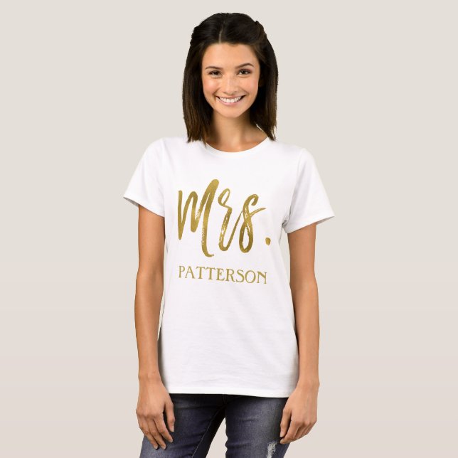 Mrs. och efternamnet Gold Foil Typography Shirt Tee Shirt (Hel framsida)