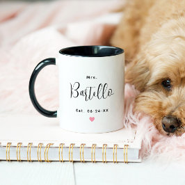 Mrs Personlig Black Script Efternamn Bröllop Mugg