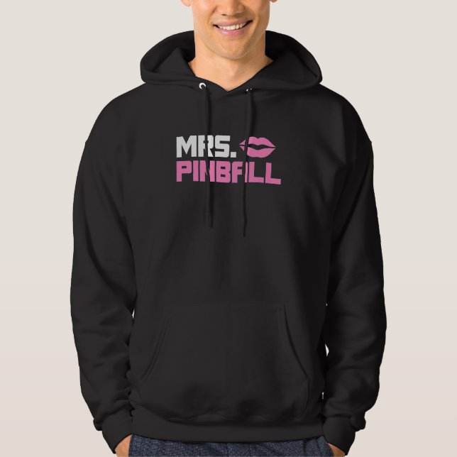 Mrs Pinball slot machine gamer partner look men Hoodie (Framsida)