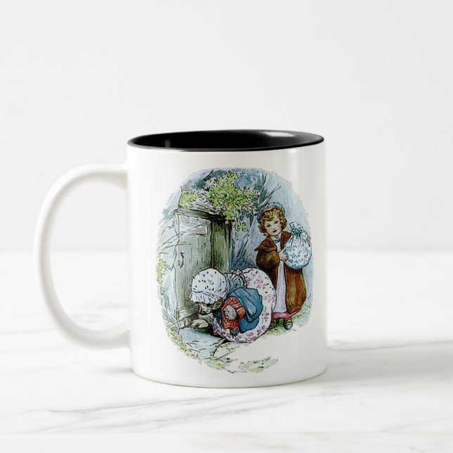 Mrs TIGGY-WINKLE och LUCIE tvättar Två-Tonad Mugg (Vänster)