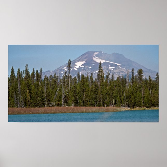Mt Bachelor från Little Lava Sjö, Oregon Poster (Framsidan)