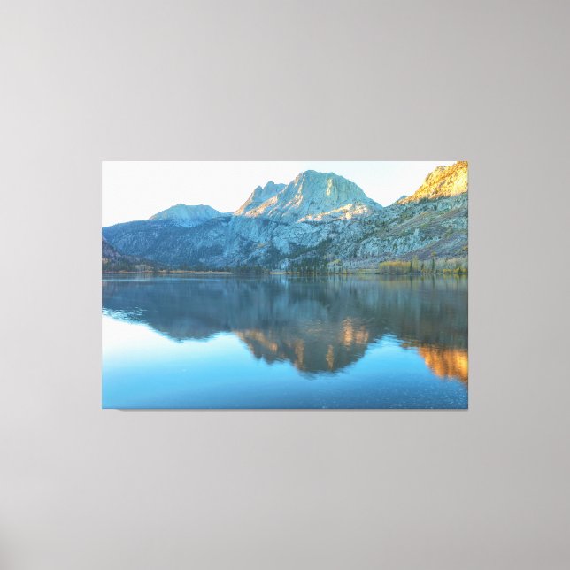 Mt Carson Sunrise Canvastryck (Framsida)