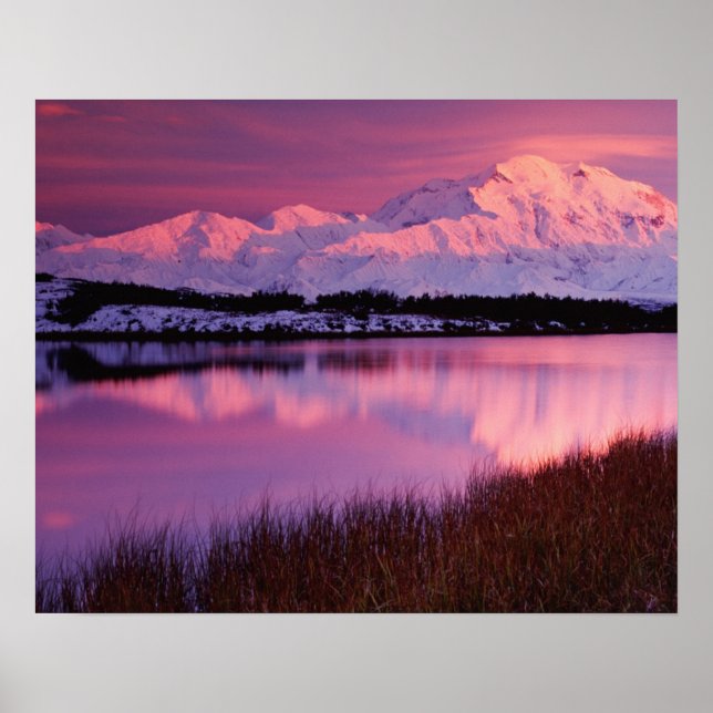 Mt. Denali vid solnedgång från Reflection Pond Poster (Framsidan)