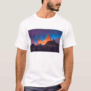 Mt Fitz Roy på soluppgången T Shirt