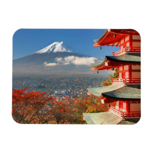 Mt Fuji betraktad bakom Chureito Pagoda Magnet