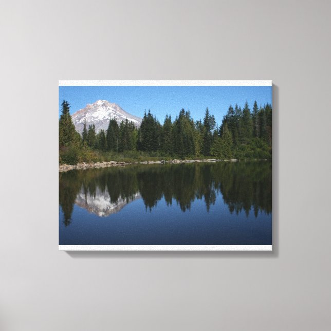 Mt. Huva reflekterad i Spegel Sjö Canvastryck (Framsida)