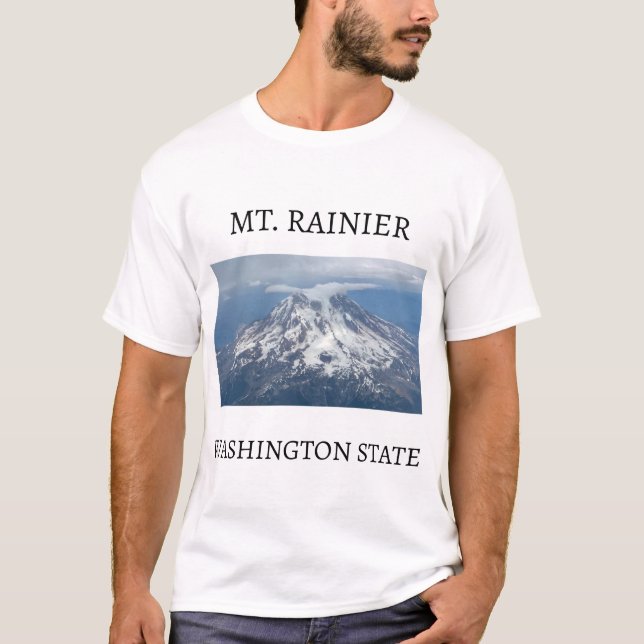 MT. Rainier Aerial Photo med Stratus Cloud T Shirt (Framsida)