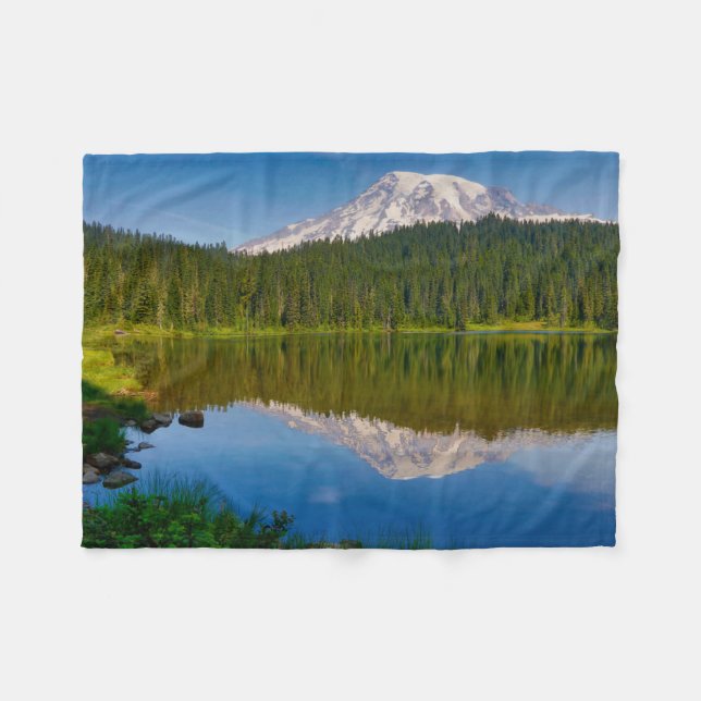 Mt. Rainier och Reflection Lake Fleecefilt (Framsidan (Horisontell))
