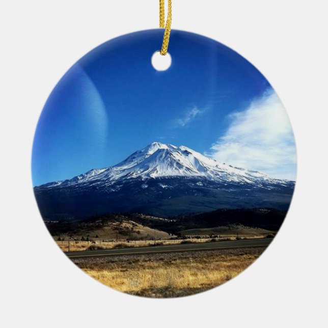 Mt. Shasta, CA Julgransprydnad Keramik (Framsidan)