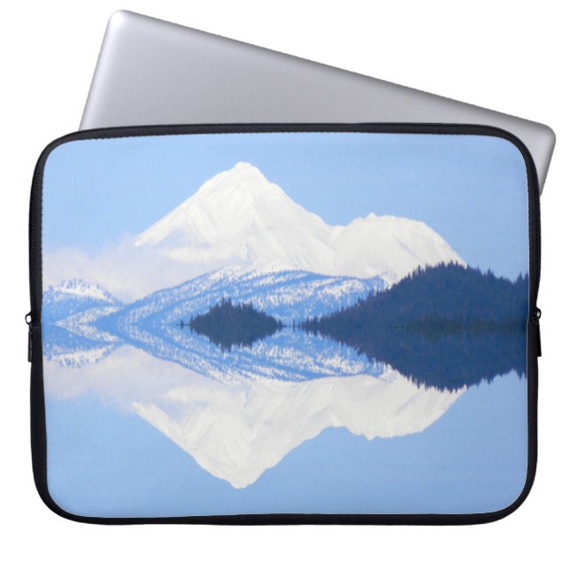 Mt. Shasta-reflektioner.... Laptop Fodral (Framsidan)